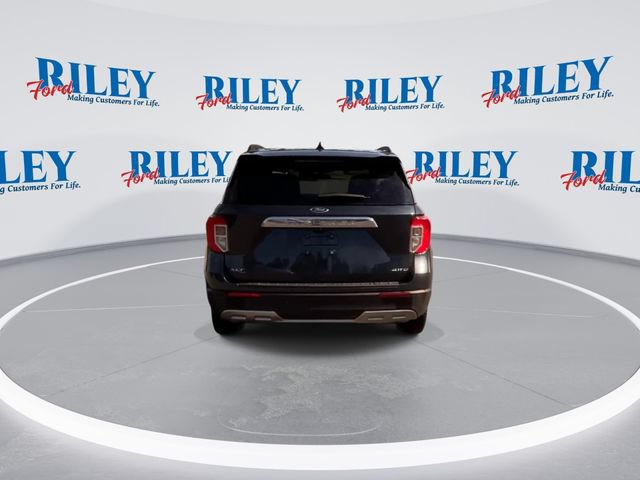 Certified 2023 Ford Explorer XLT w/ Equipment Group 202A AWD/4WD image 10