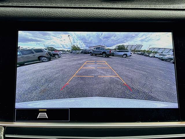 Used 2024 Cadillac XT6 Luxury FWD image 14
