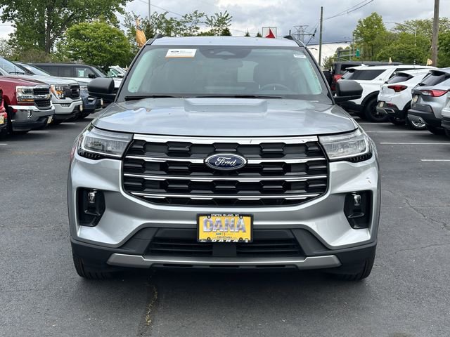 Certified 2025 Ford Explorer Active w/ Active Comfort Package AWD/4WD image 2