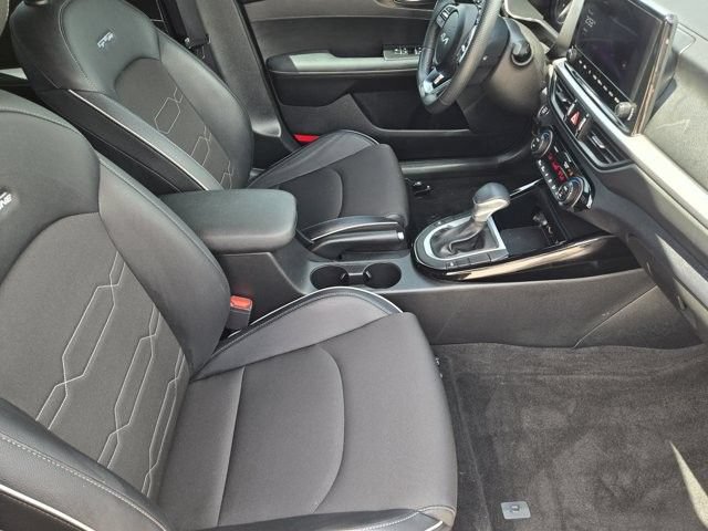 Used 2023 Kia Forte GT-Line FWD image 12
