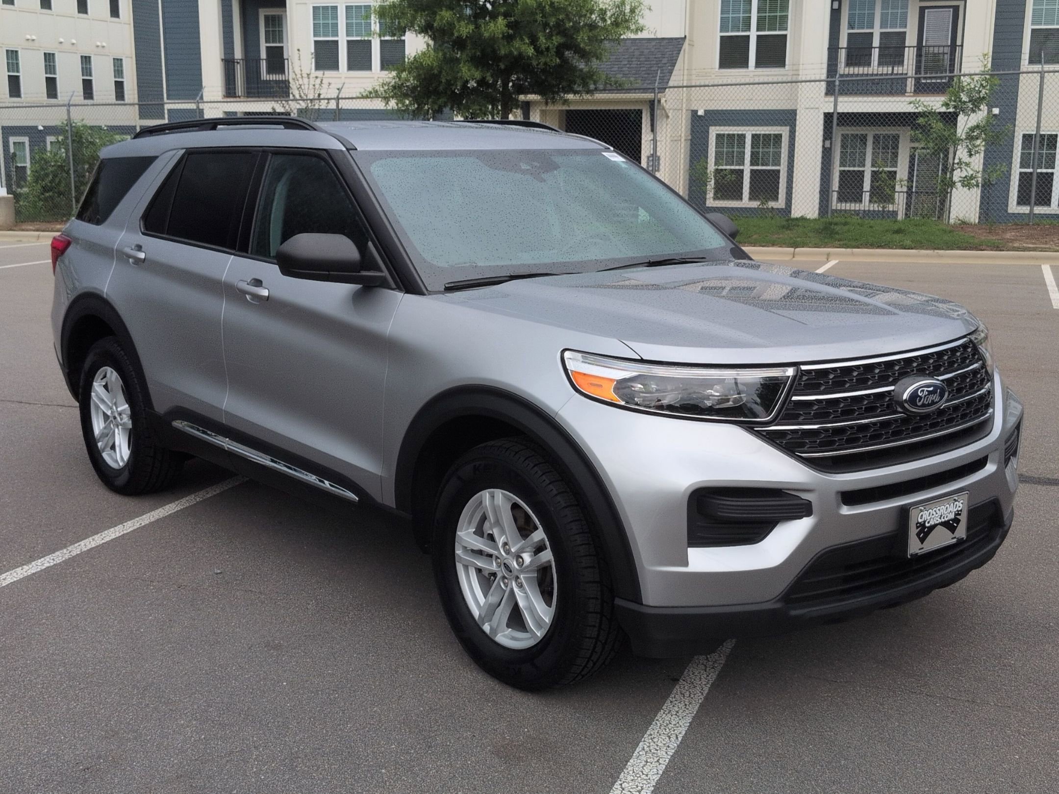 Certified 2024 Ford Explorer XLT AWD/4WD image 2