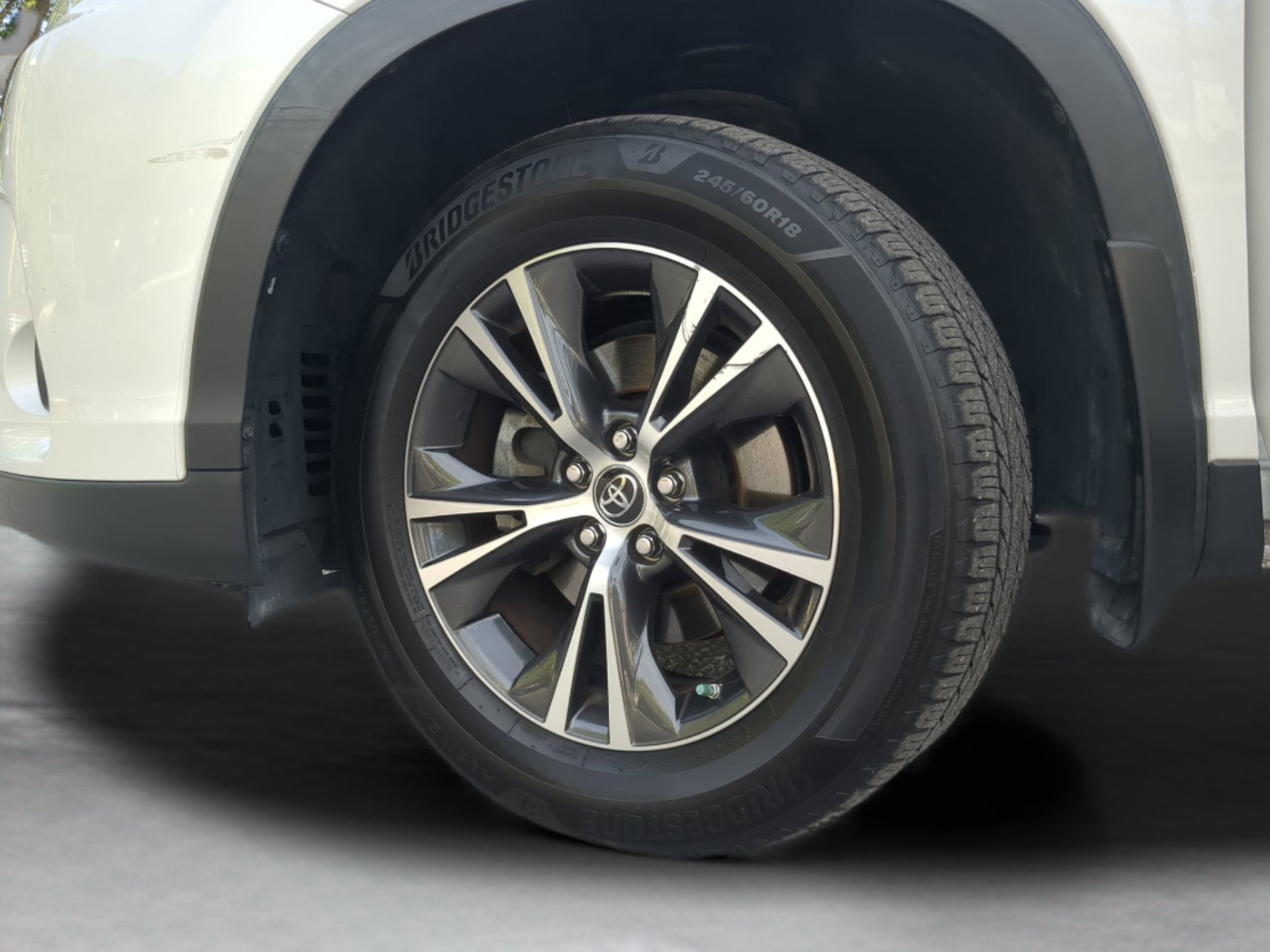 Used 2019 Toyota Highlander LE FWD image 67