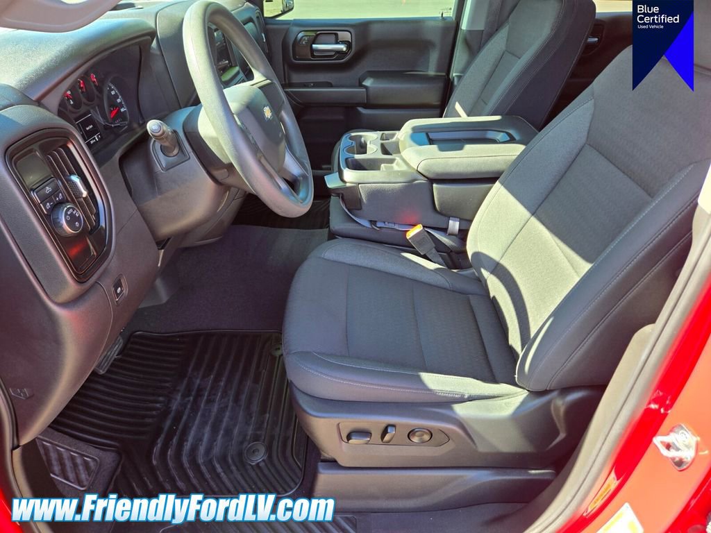 Used 2025 Chevrolet Silverado 1500 Custom RWD image 9