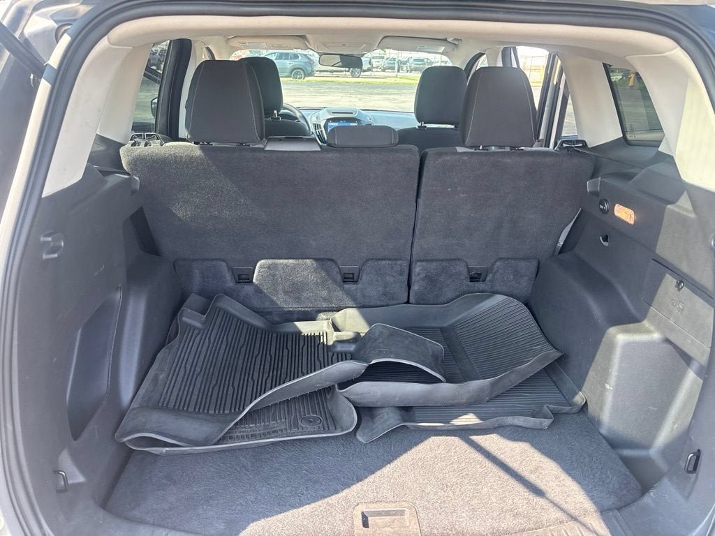 Certified 2018 Ford Escape SE w/ SE Sync 3 Package FWD image 16