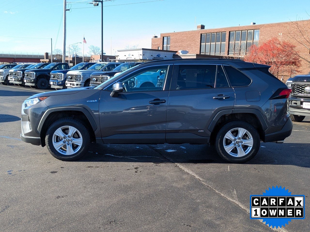 Used 2021 Toyota RAV4 XLE image 7