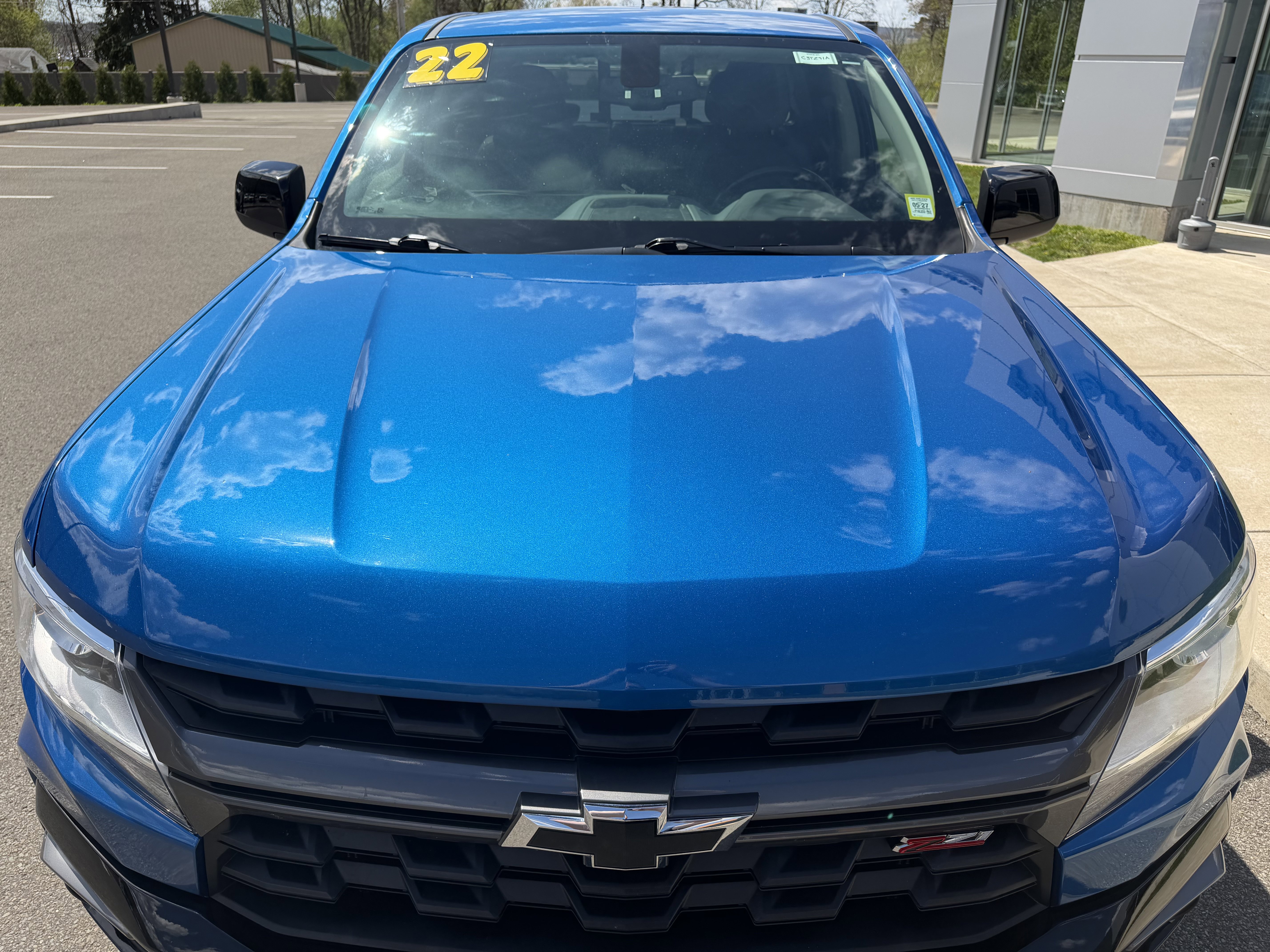 Used 2022 Chevrolet Colorado Z71 AWD/4WD image 5