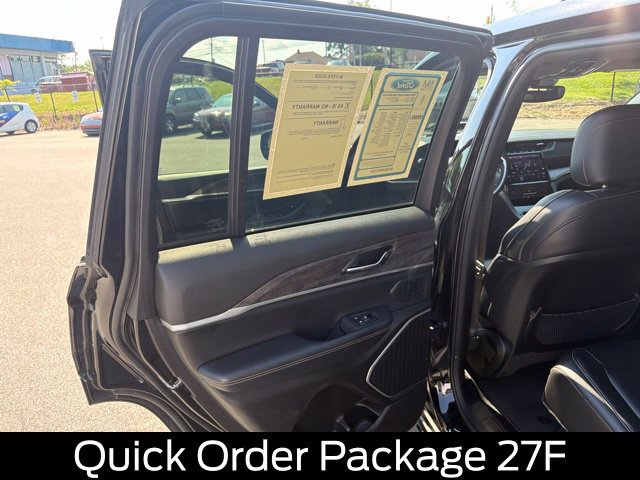 Used 2024 Jeep Grand Cherokee Limited 4xe AWD/4WD image 16