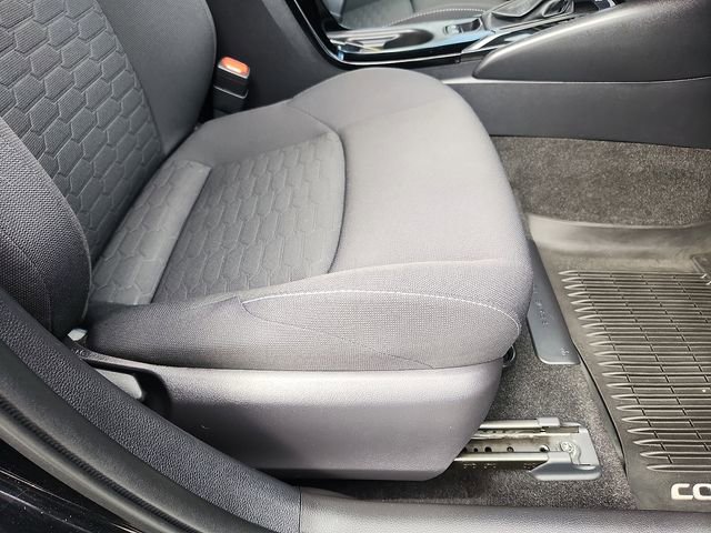 Used 2022 Toyota Corolla SE image 32