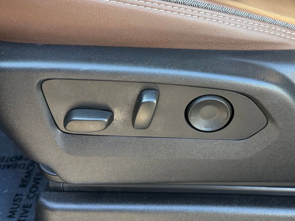 Used 2023 Chevrolet Tahoe High Country image 18