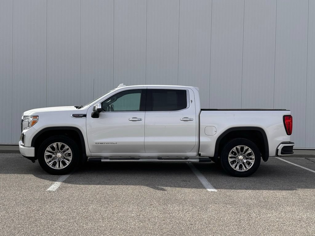 Used 2022 GMC Sierra 1500 Denali w/ Driver Alert Package II AWD/4WD image 2