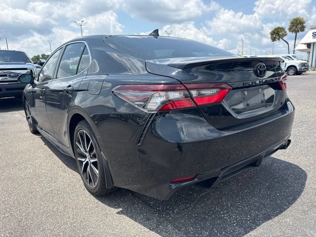 Used 2023 Toyota Camry SE FWD image 7