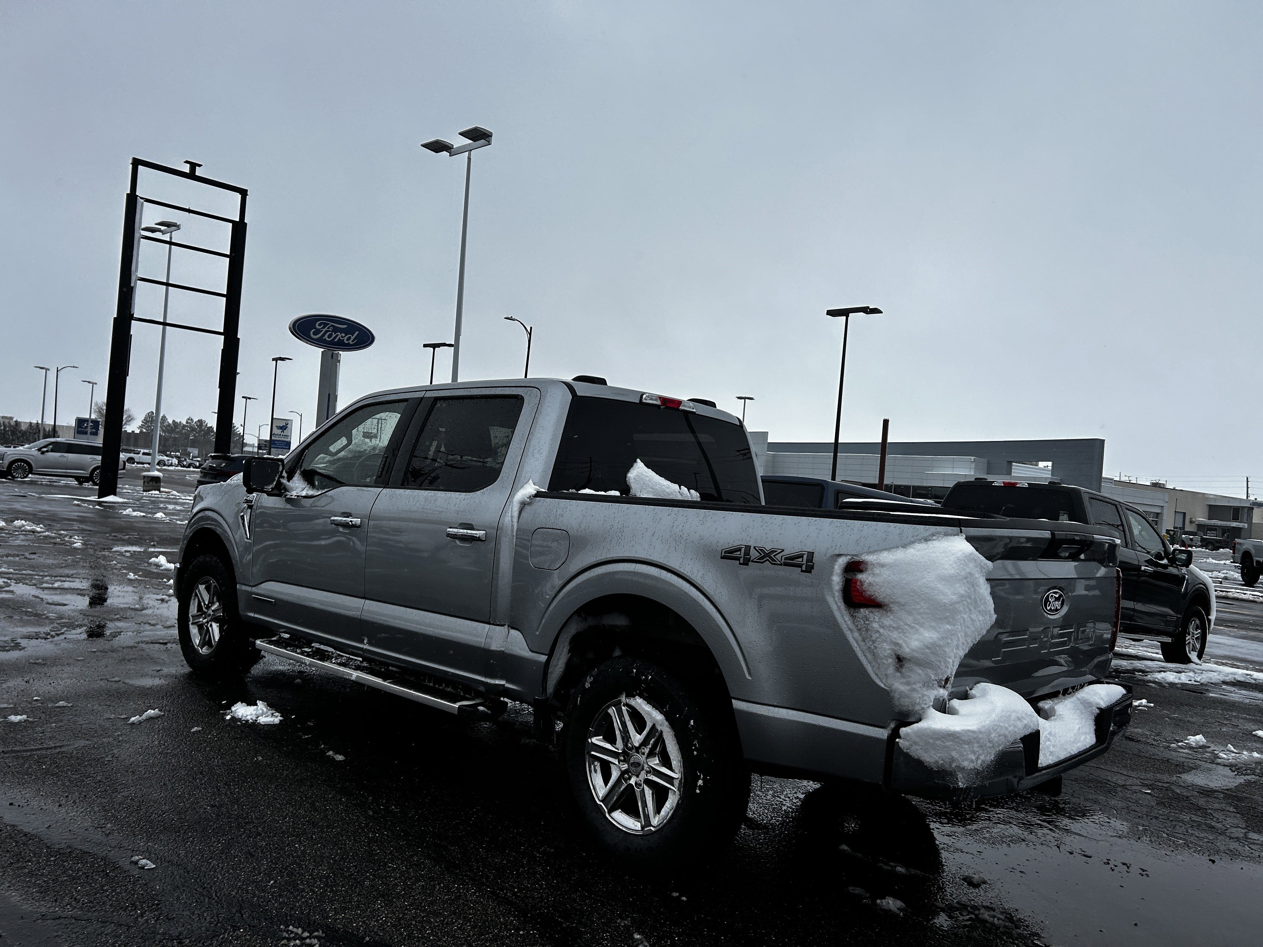 Certified 2024 Ford F150 XLT w/ Mobile Office Package image 4