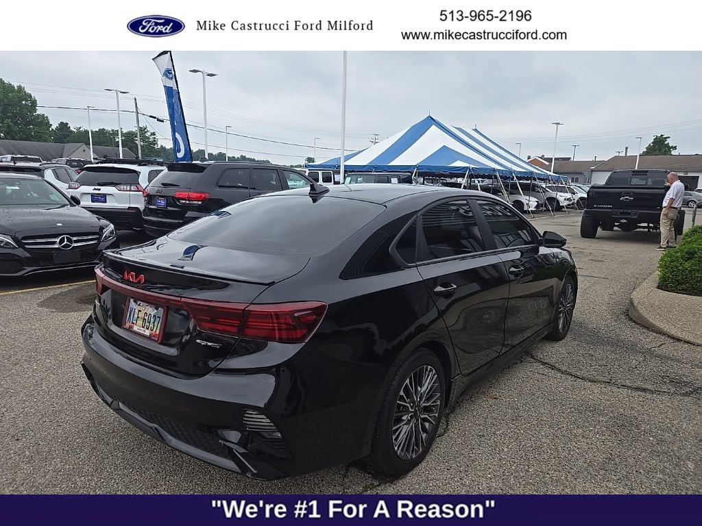 Used 2024 Kia Forte GT-Line w/ GT-Line Premium Package FWD image 3