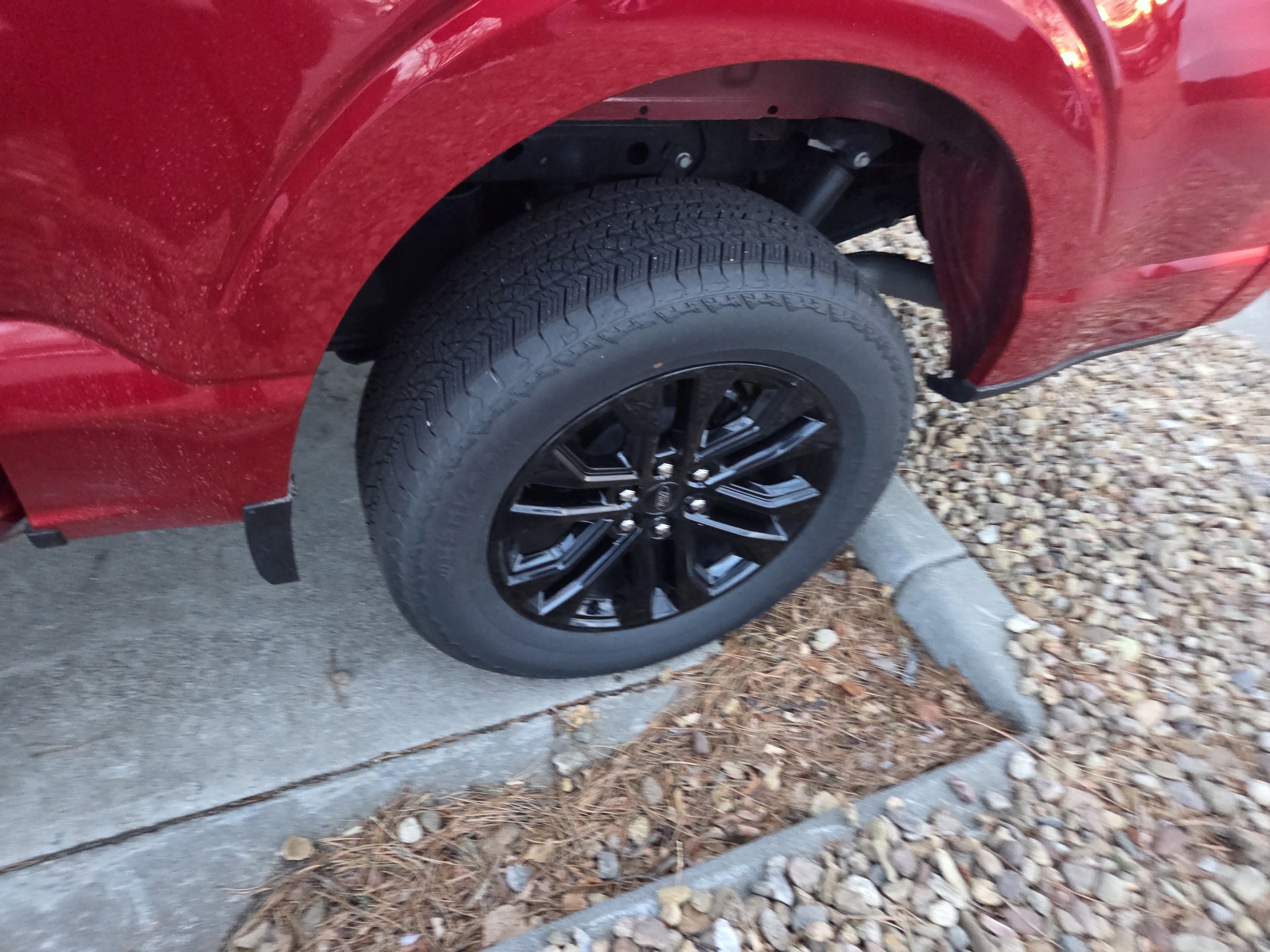 Certified 2025 Ford F150 Lariat w/ Equipment Group 501A Mid image 11