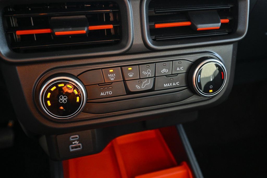 Certified 2023 Ford Maverick XLT w/ Equipment Group 300A Standard image 39