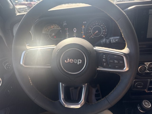 Used 2024 Jeep Wrangler Unlimited Sahara AWD/4WD image 14