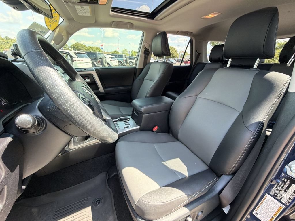 Used 2021 Toyota 4Runner SR5 Premium w/ Moonroof Package AWD/4WD image 11