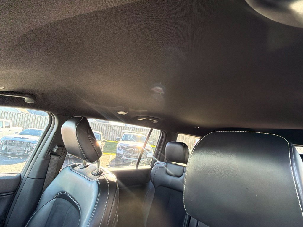 Used 2024 Jeep Grand Cherokee L Laredo AWD/4WD image 33