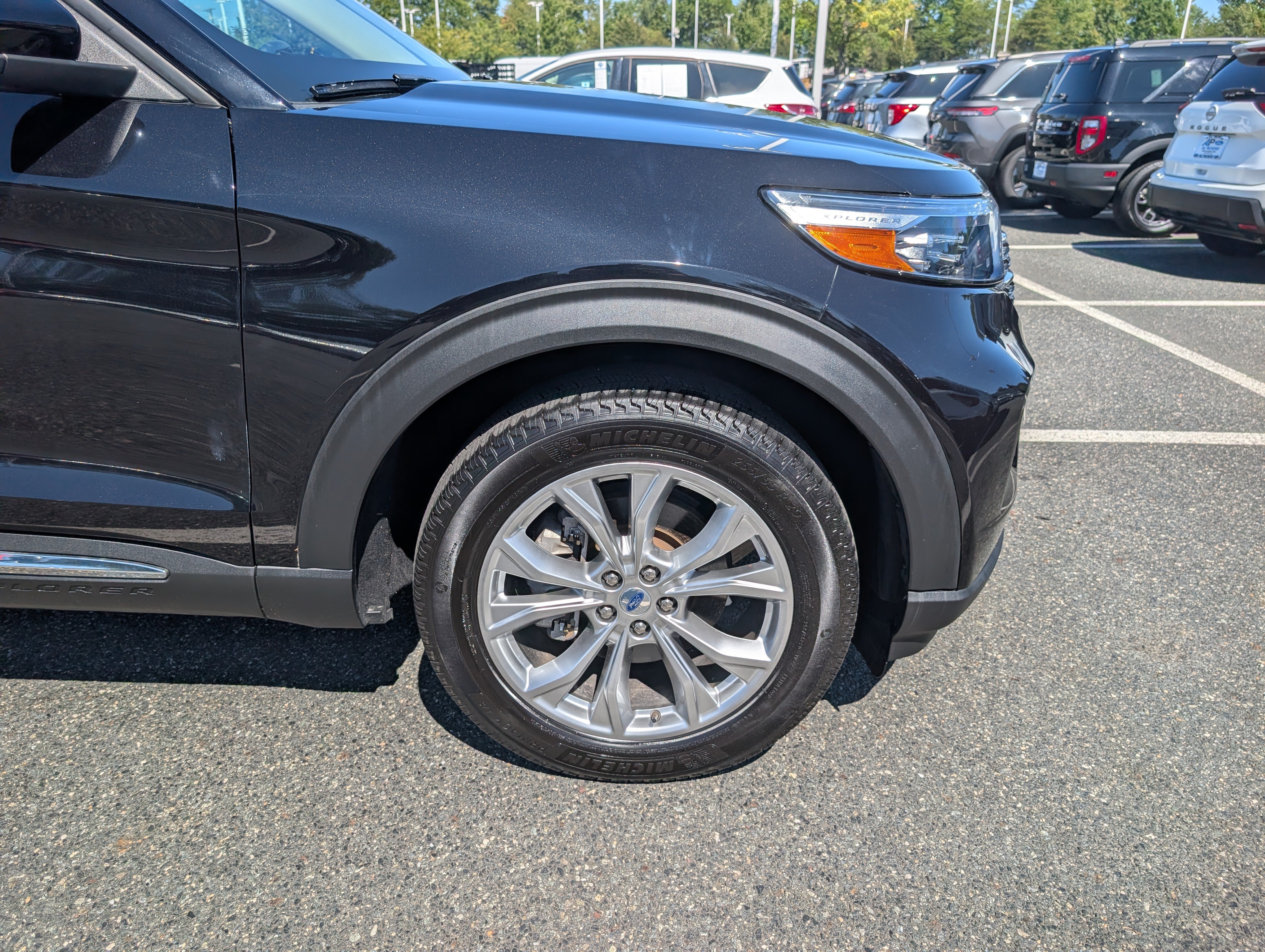 Certified 2023 Ford Explorer XLT w/ Equipment Group 202A AWD/4WD image 11