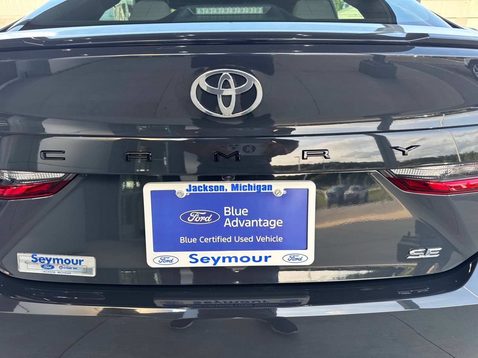 Used 2026 Toyota Camry SE w/ Convenience Package FWD image 14