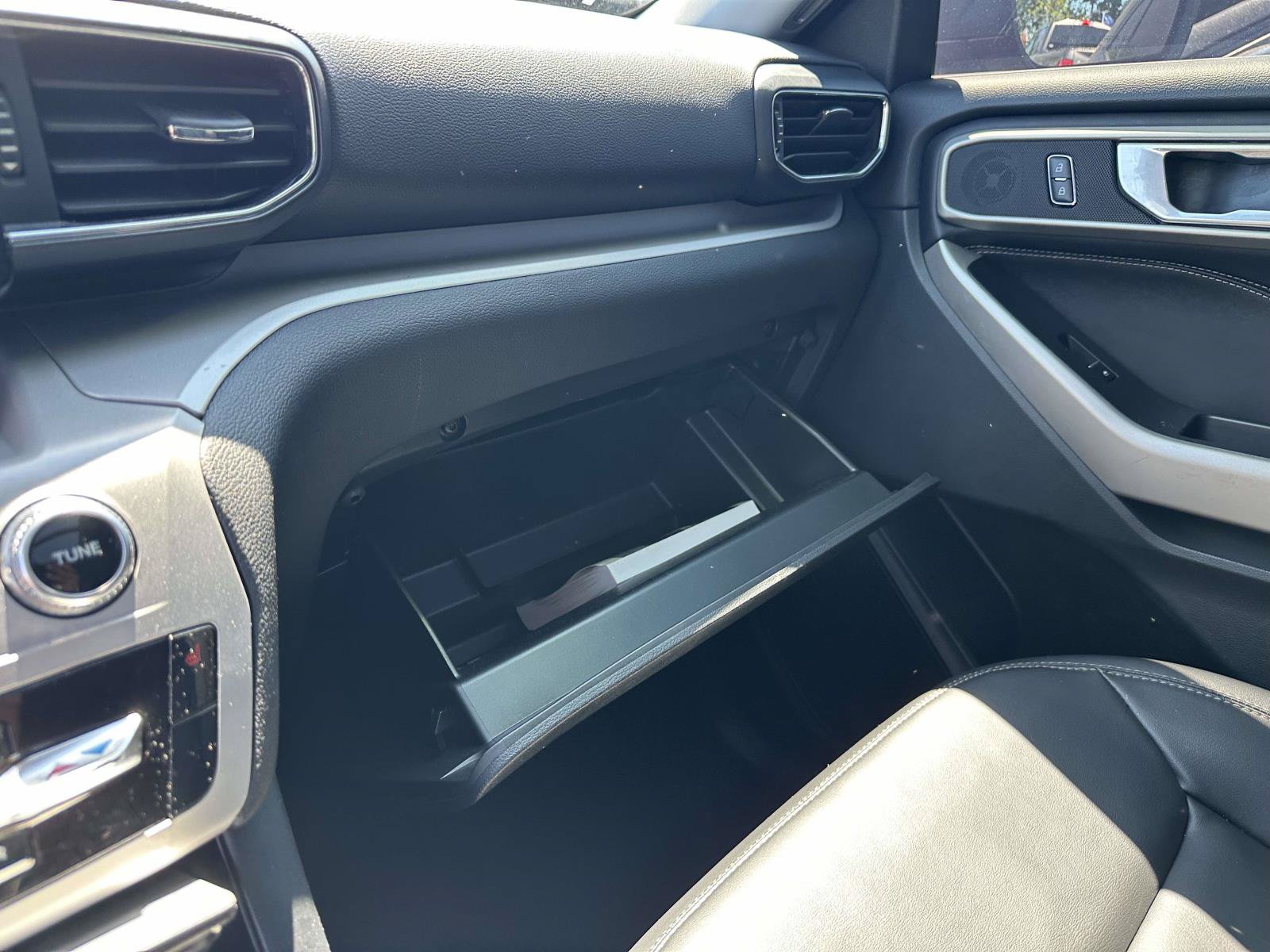 Certified 2023 Ford Explorer XLT AWD/4WD image 19