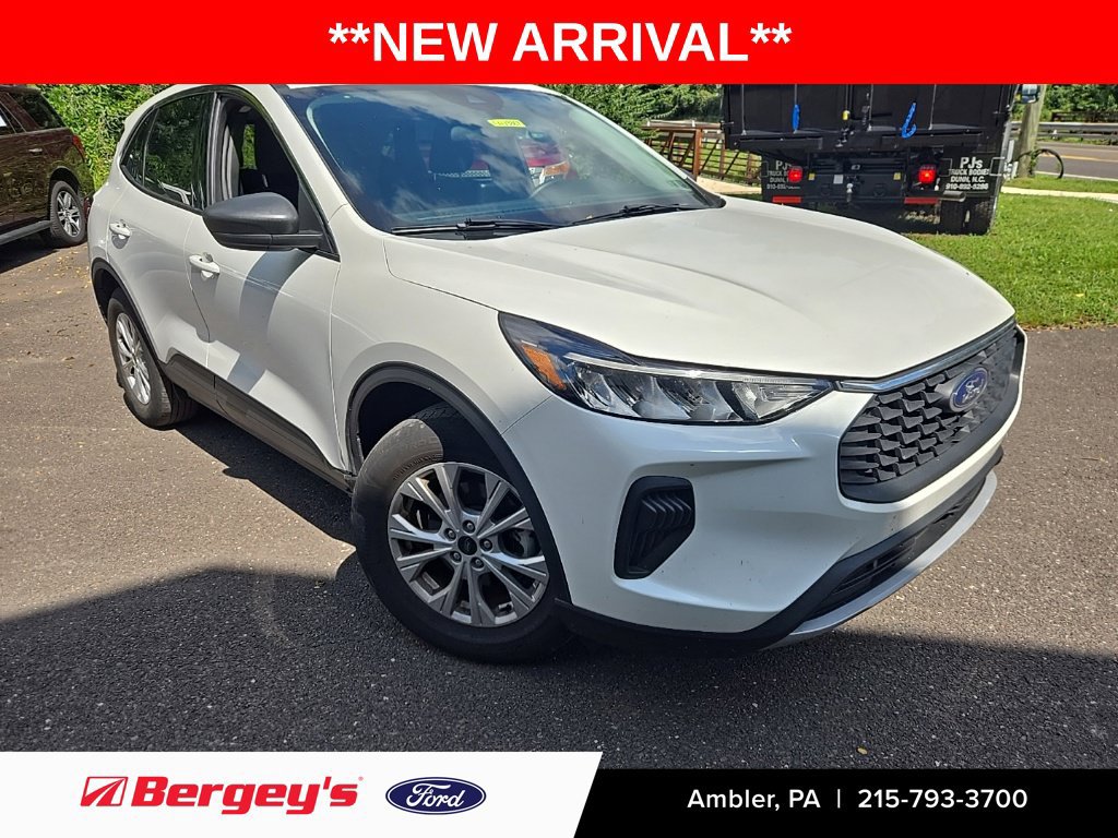 Certified 2023 Ford Escape Active AWD/4WD image 1