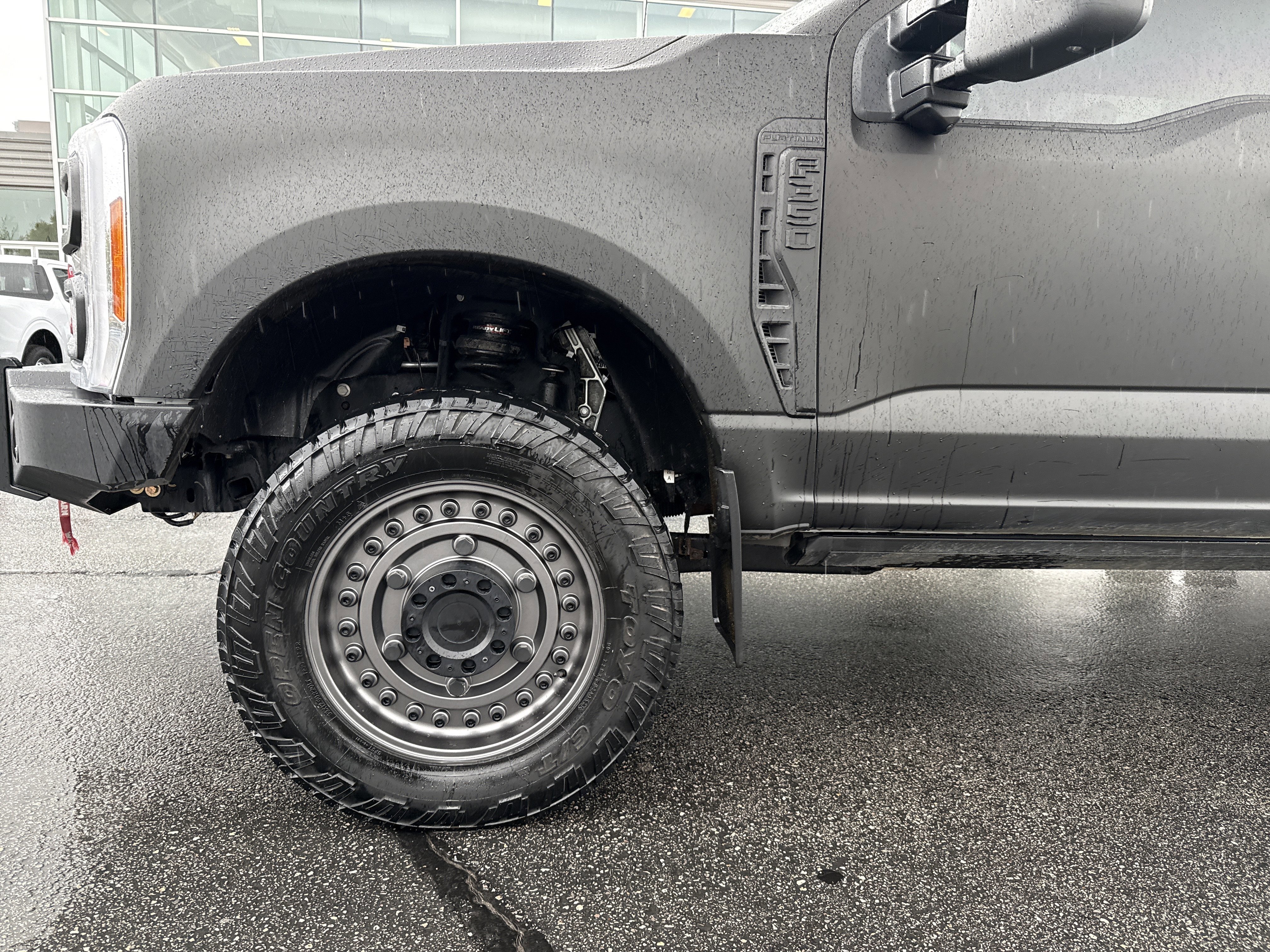 Certified 2023 Ford F350 Platinum w/ FX4 Off-Road Package image 7