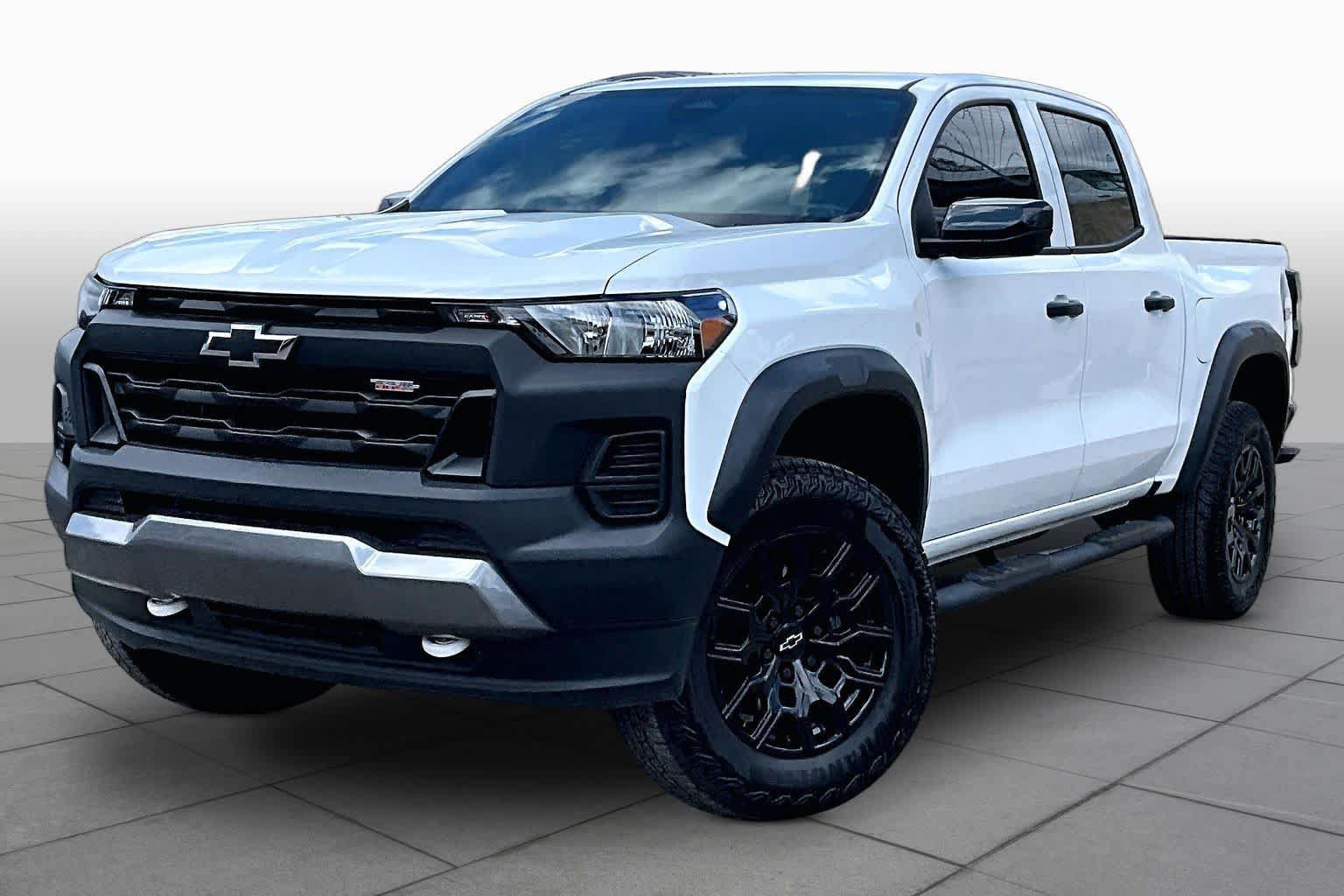Used 2024 Chevrolet Colorado Trail Boss w/ Advanced Trailering Package AWD/4WD image 37