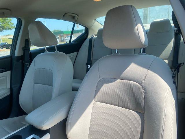 Used 2025 Nissan Altima 2.5 SV FWD image 11