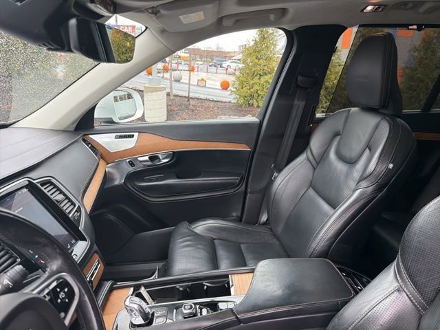Used 2019 Volvo XC90 T8 Inscription w/ Luxury Package image 11