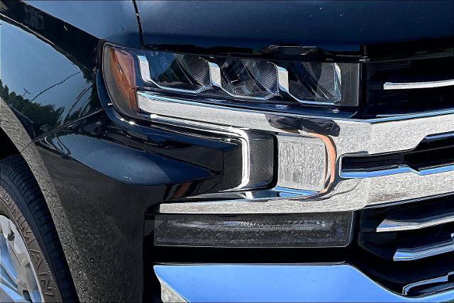 Used 2022 Chevrolet Silverado 1500 LTZ w/ LTZ Premium Package AWD/4WD image 30