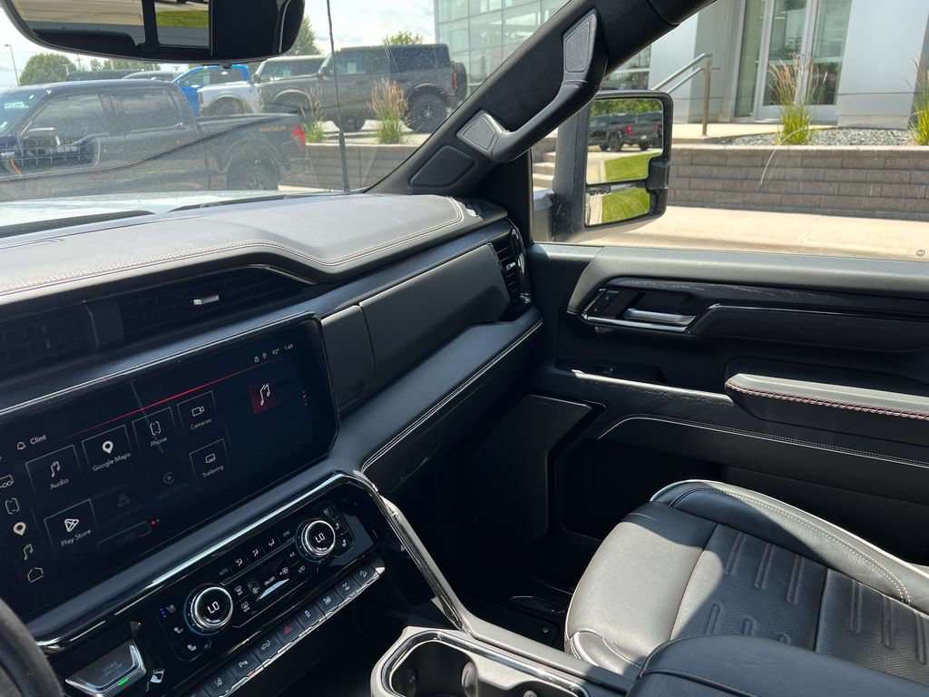 Used 2024 GMC Sierra 2500 AT4X AWD/4WD image 20