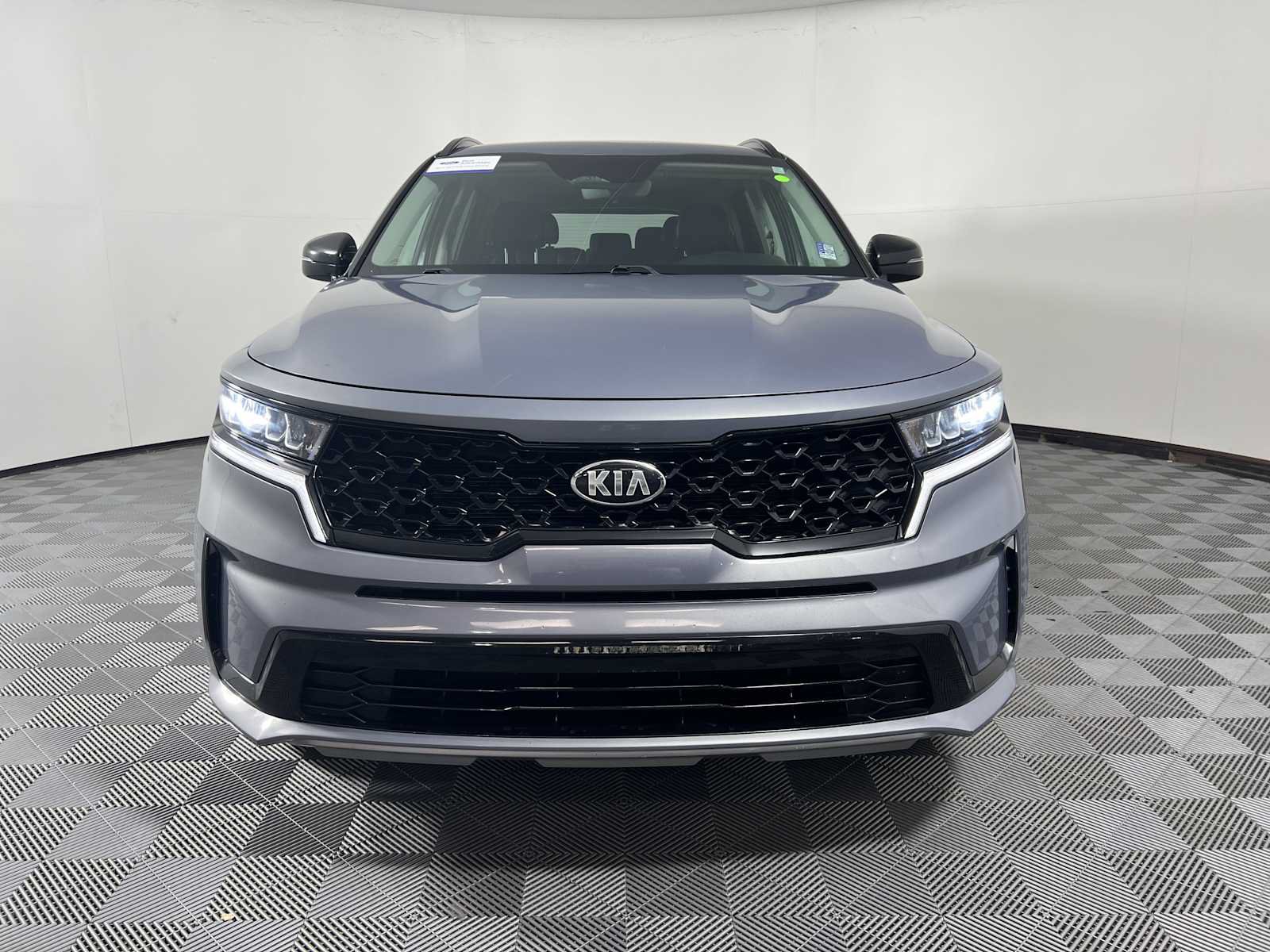 Used 2021 Kia Sorento S FWD image 3