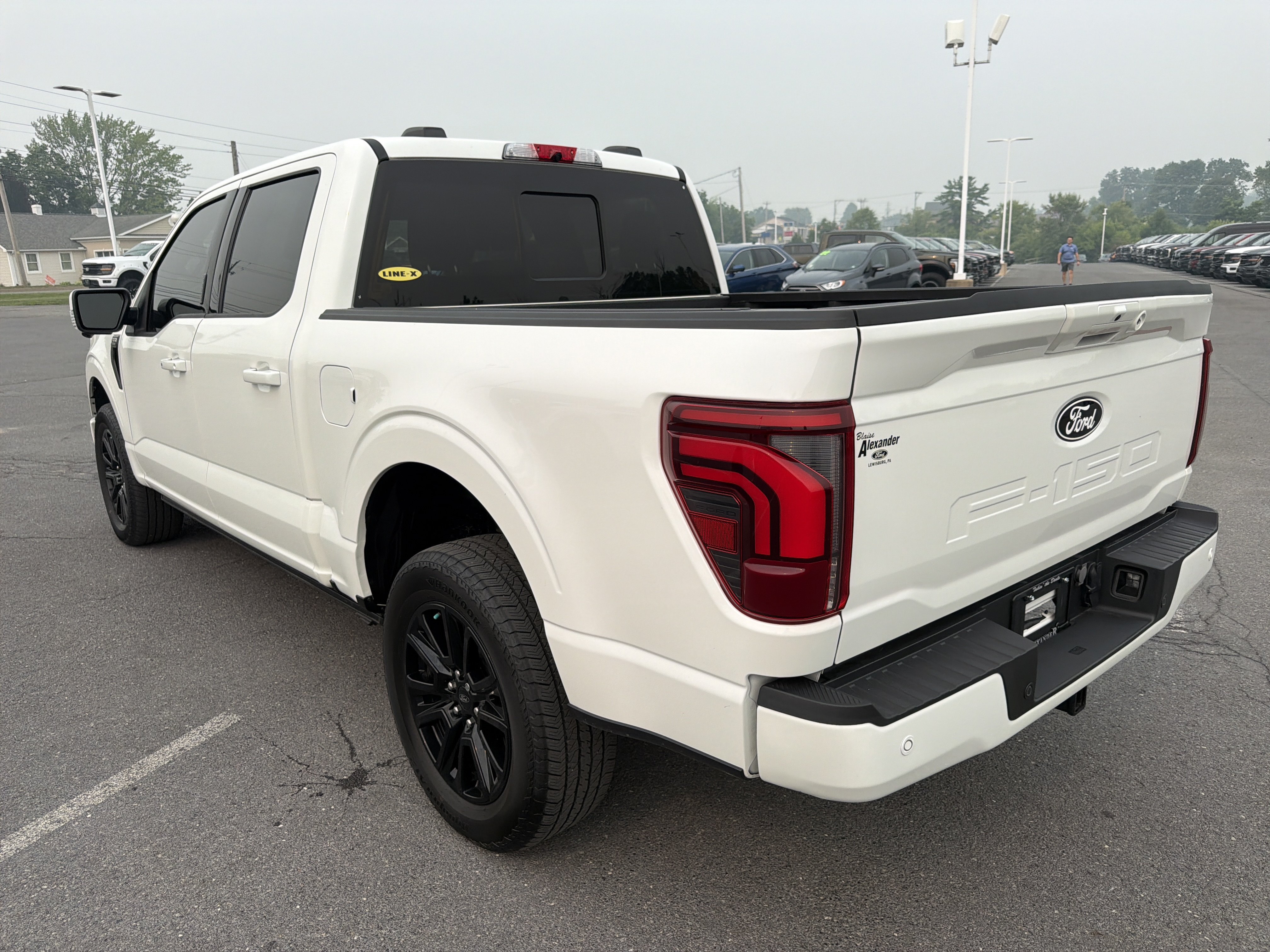 Certified 2024 Ford F150 Platinum w/ FX4 Off-Road Package AWD/4WD image 6