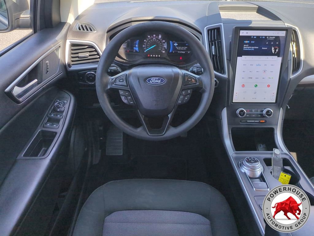 Certified 2024 Ford Edge SE image 17