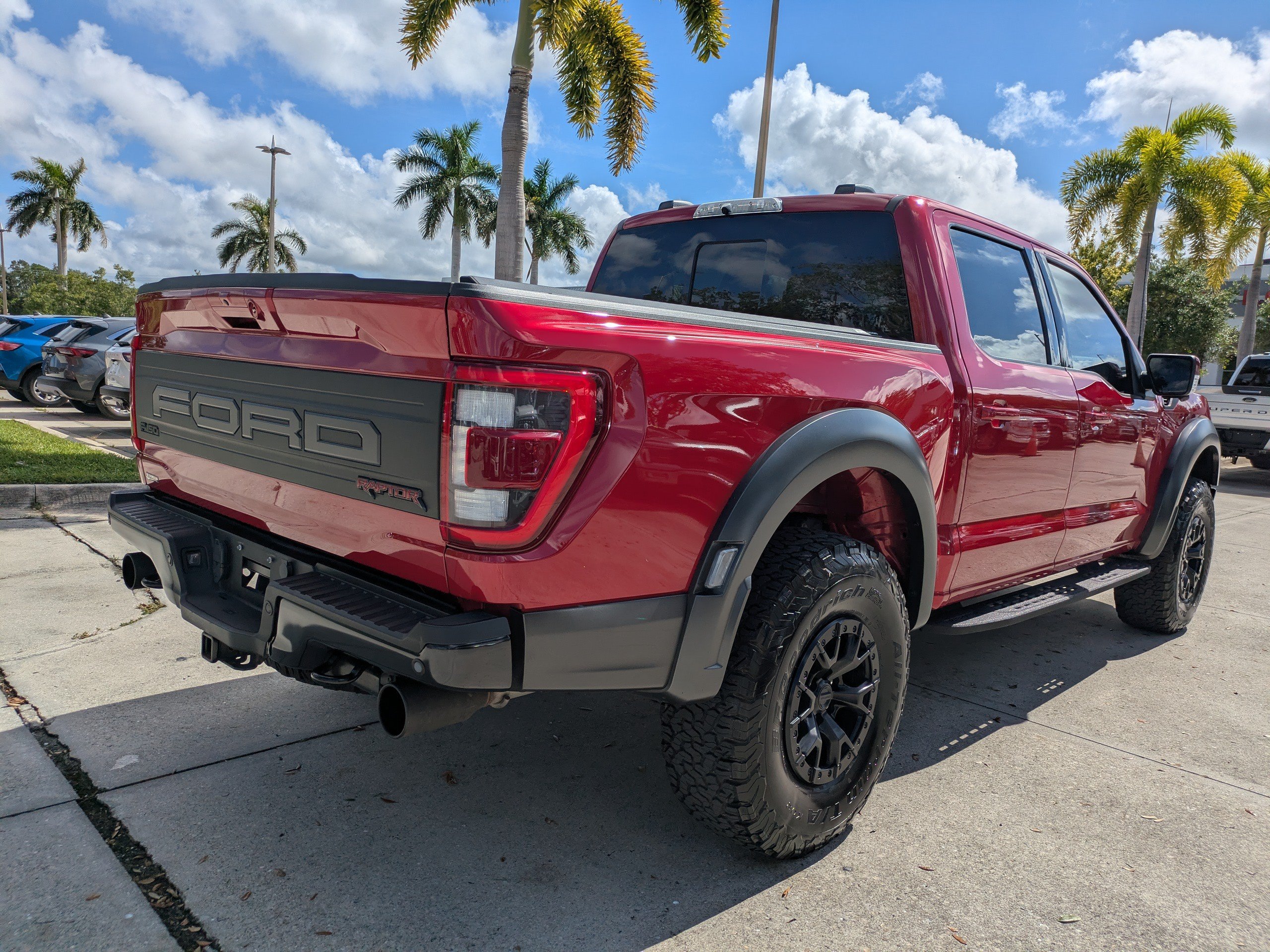 Certified 2023 Ford F150 Raptor w/ Raptor 37 Performance Package AWD/4WD image 4
