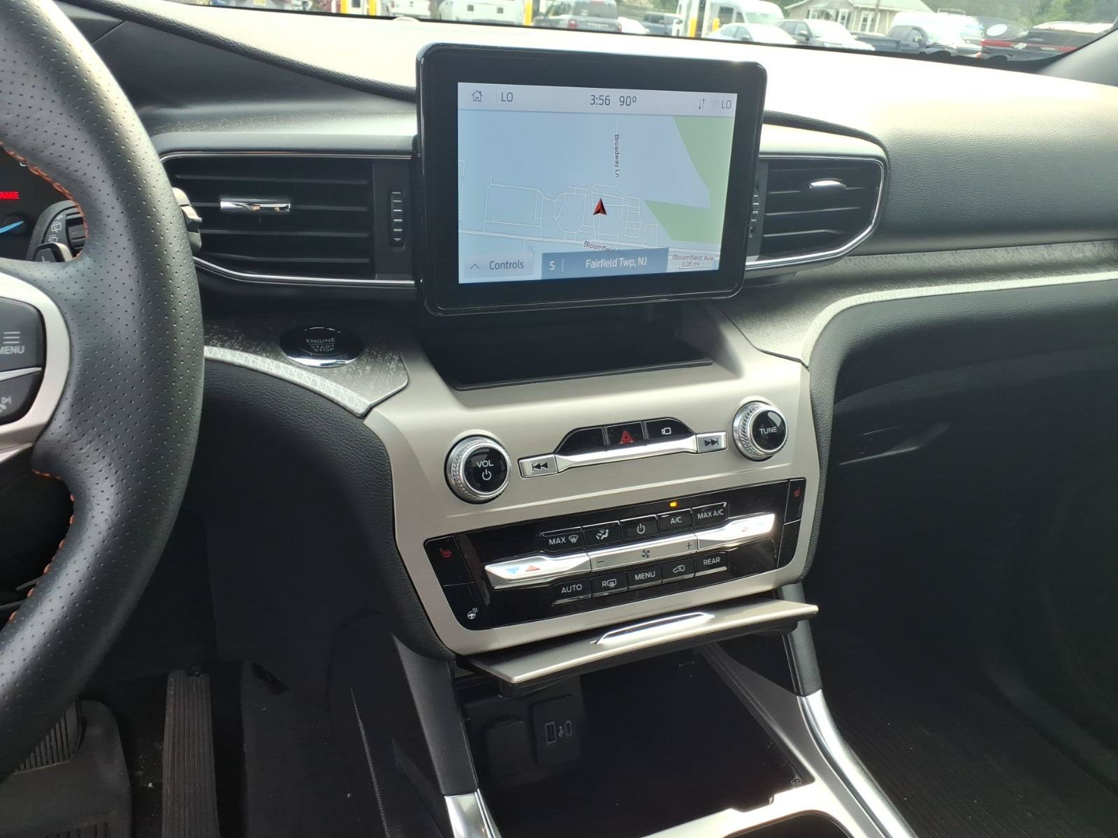 Certified 2022 Ford Explorer Timberline w/ Timberline Technology Package AWD/4WD image 9
