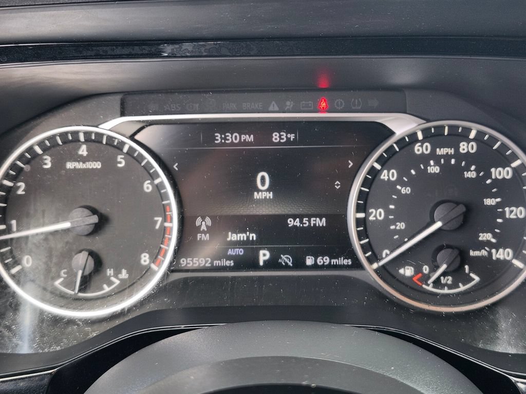 Used 2022 Nissan Pathfinder SV w/ SV Premium Package AWD/4WD image 33