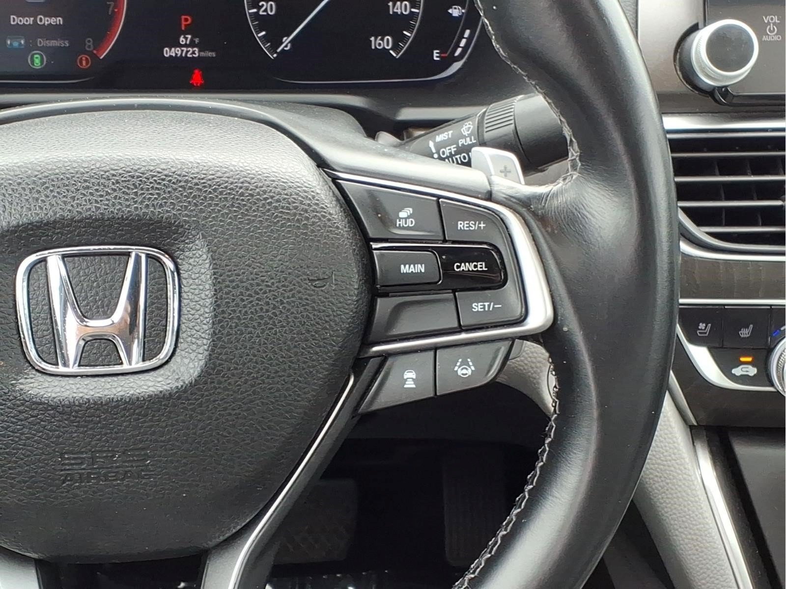 Used 2018 Honda Accord Touring image 11