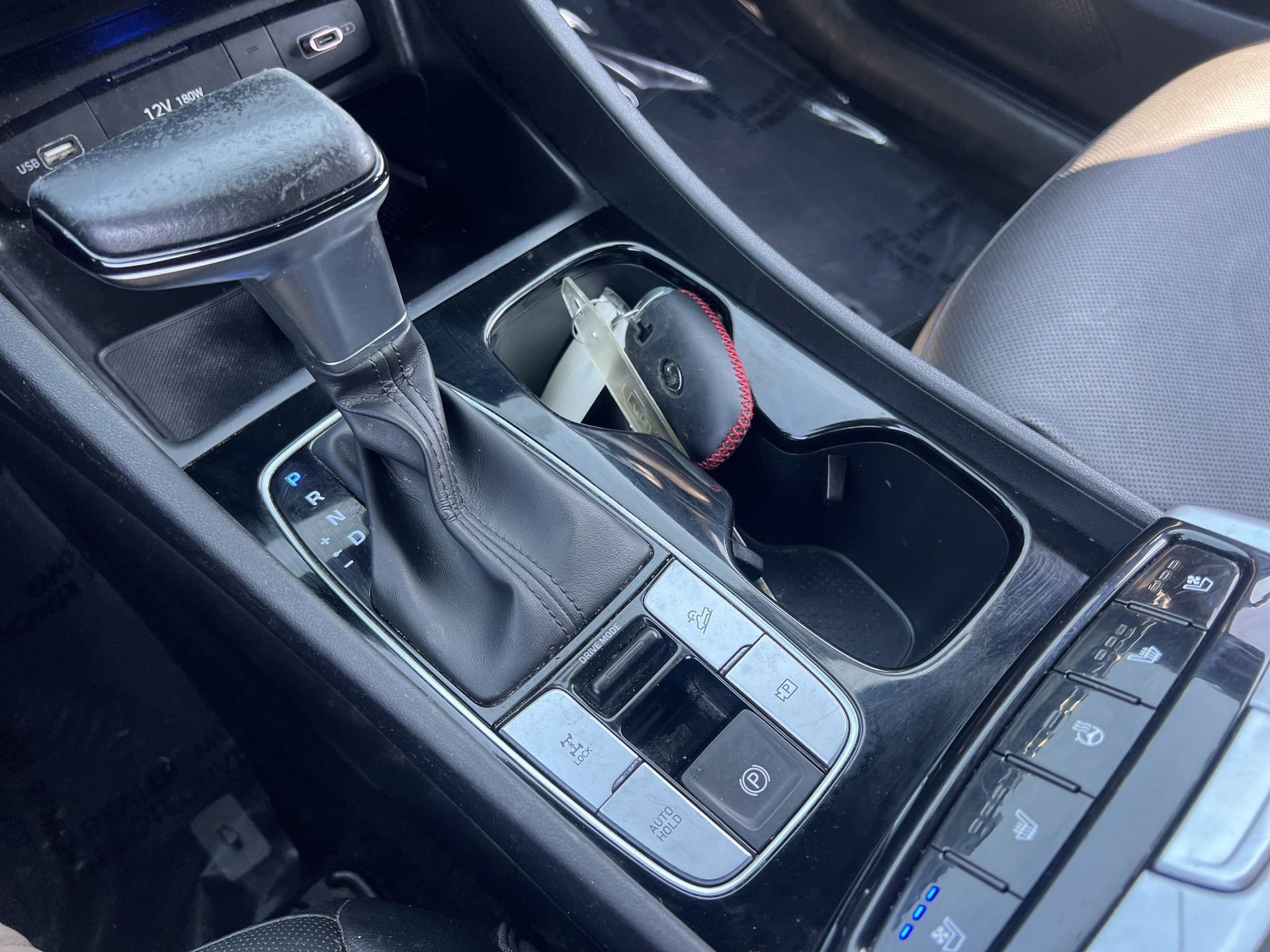 Used 2022 Hyundai Santa Cruz Limited image 14