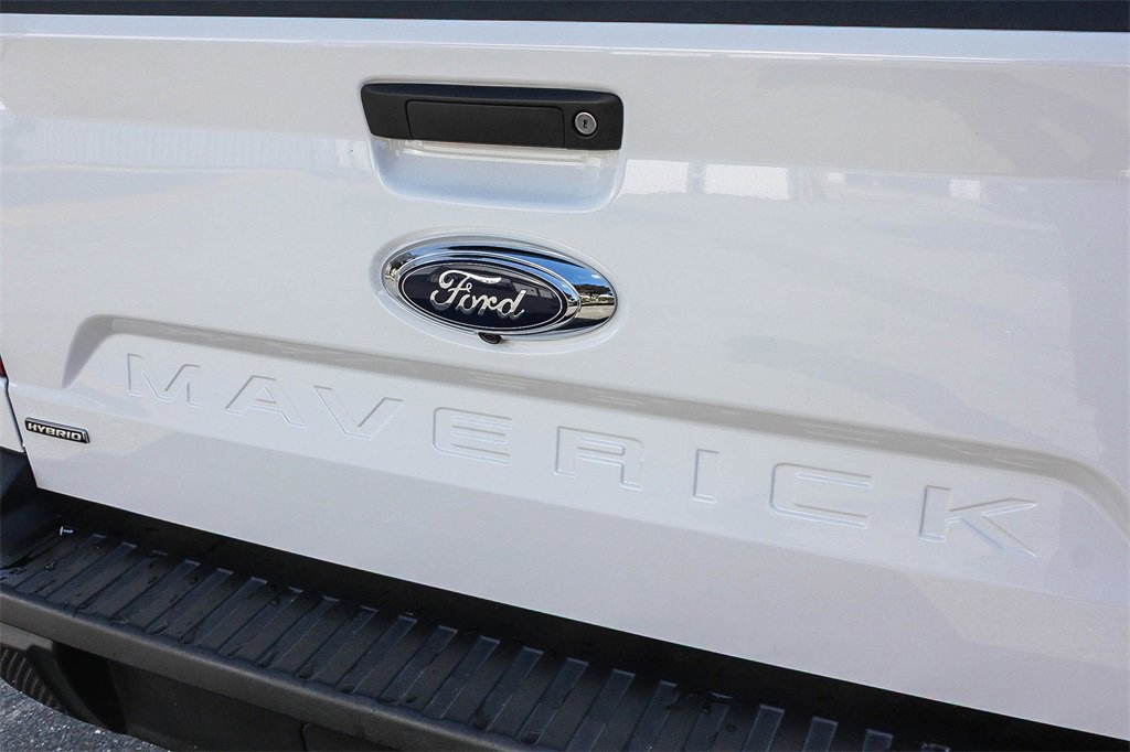Certified 2024 Ford Maverick XL image 12