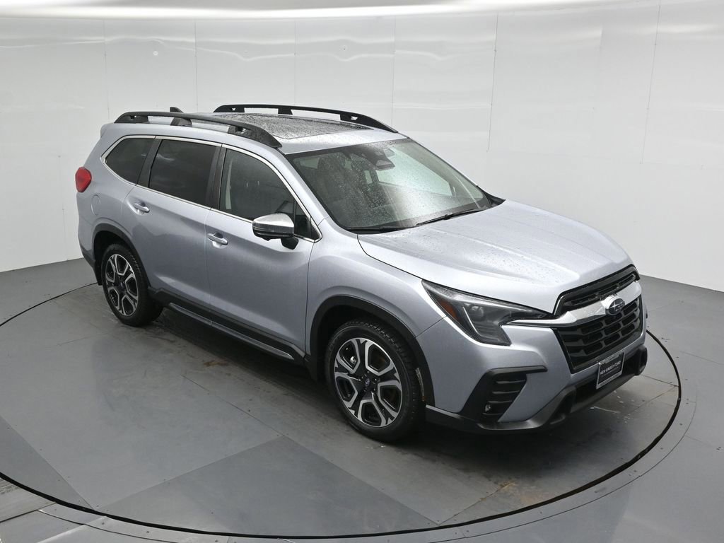 Used 2023 Subaru Ascent Limited w/ Technology Package image 4