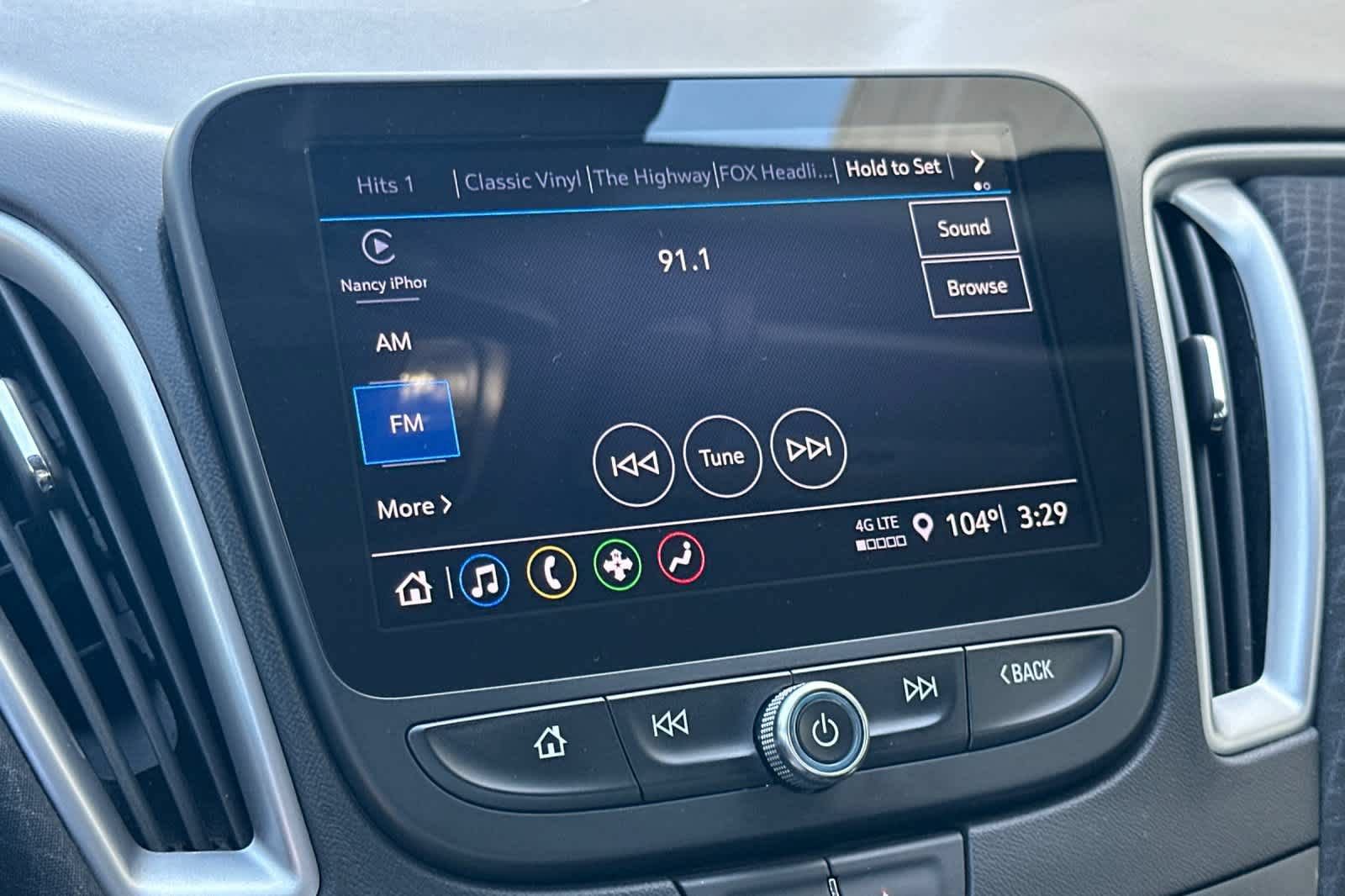 Used 2025 Chevrolet Malibu LT FWD image 18