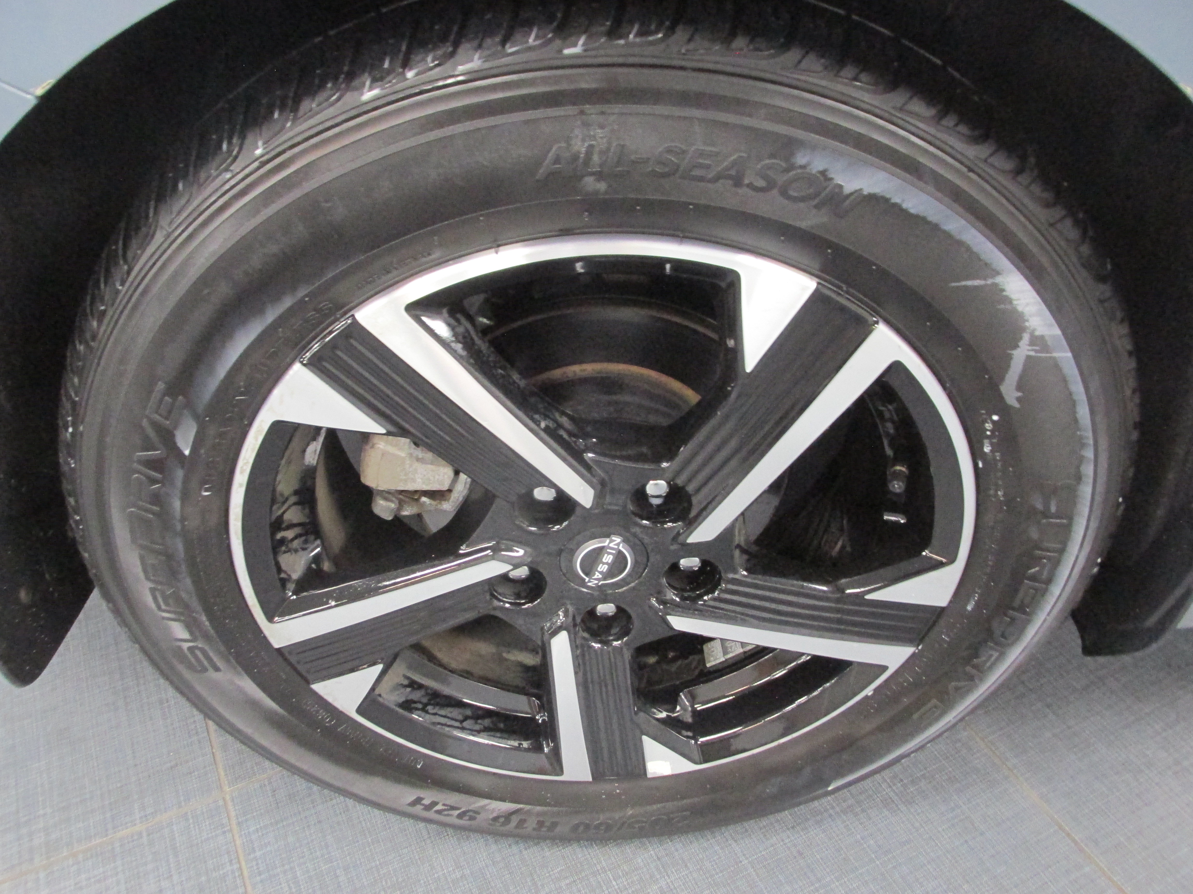 Used 2024 Nissan Sentra SV w/ All-Weather Package FWD image 16