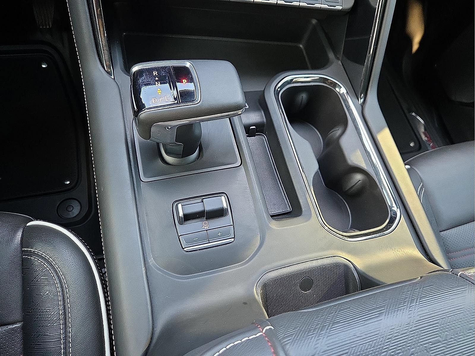 Used 2023 GMC Sierra 1500 AT4X AWD/4WD image 17