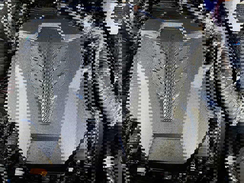 Used 2023 Kia Carnival SX Prestige image 12