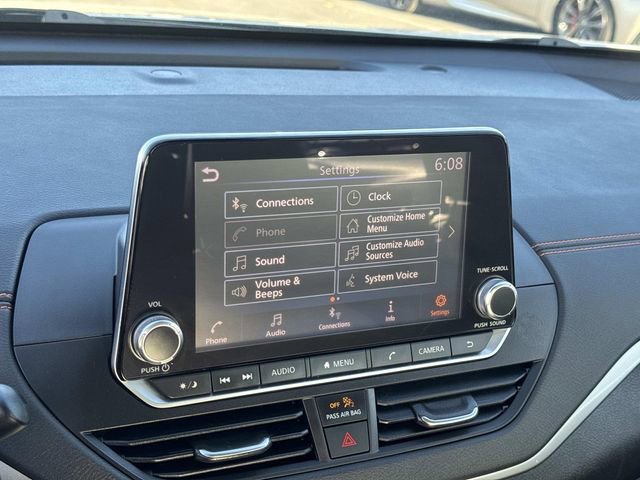 Used 2022 Nissan Altima 2.5 SR image 12