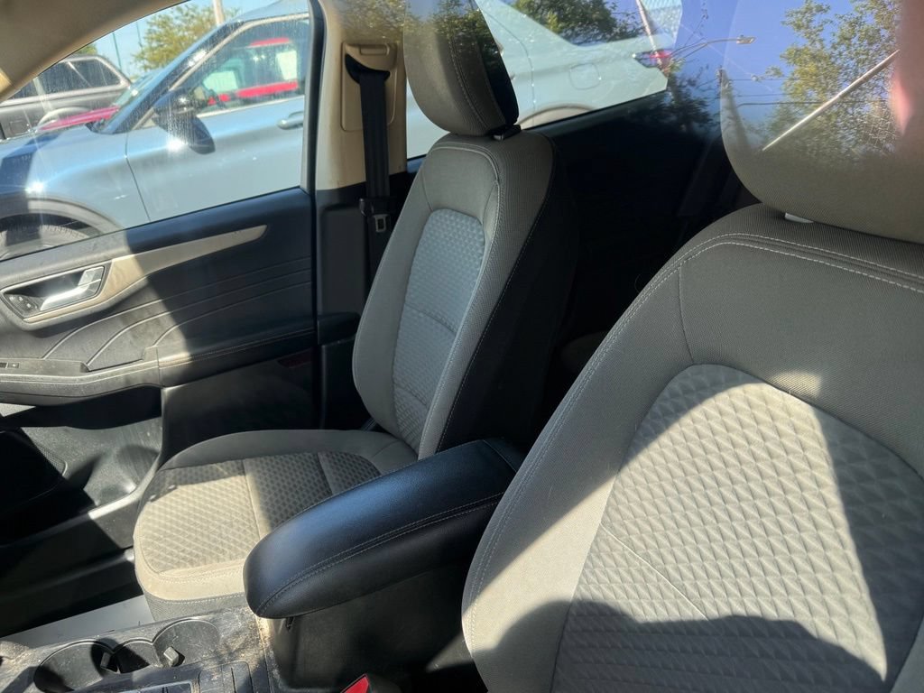 Certified 2021 Ford Escape SE w/ Cold Weather Package AWD/4WD image 8
