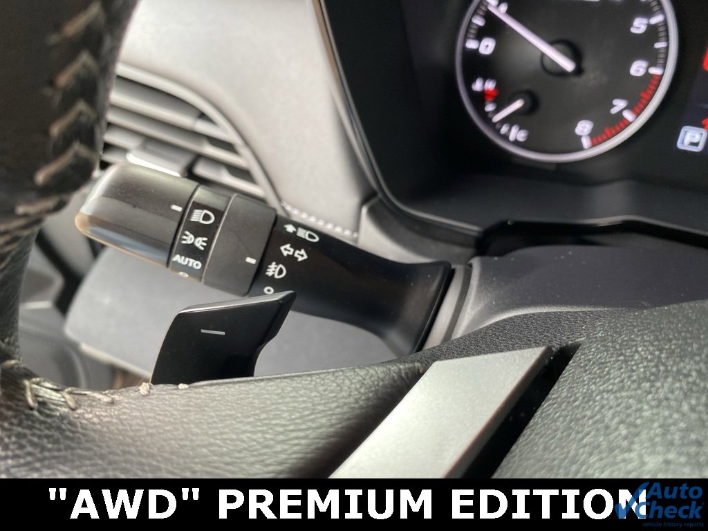 Used 2024 Subaru Outback Premium image 31