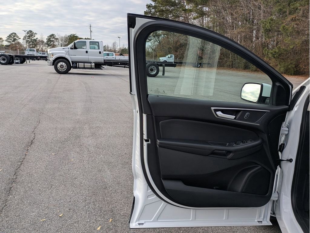Certified 2024 Ford Edge SEL image 13